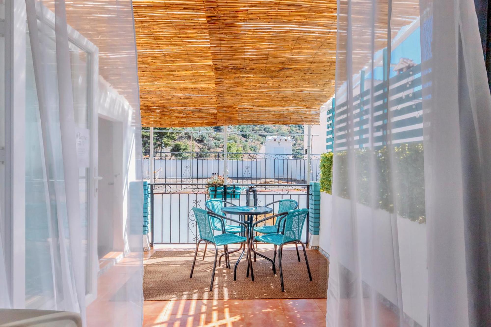 Casa De La Montana Apartments Sayalonga Ngoại thất bức ảnh