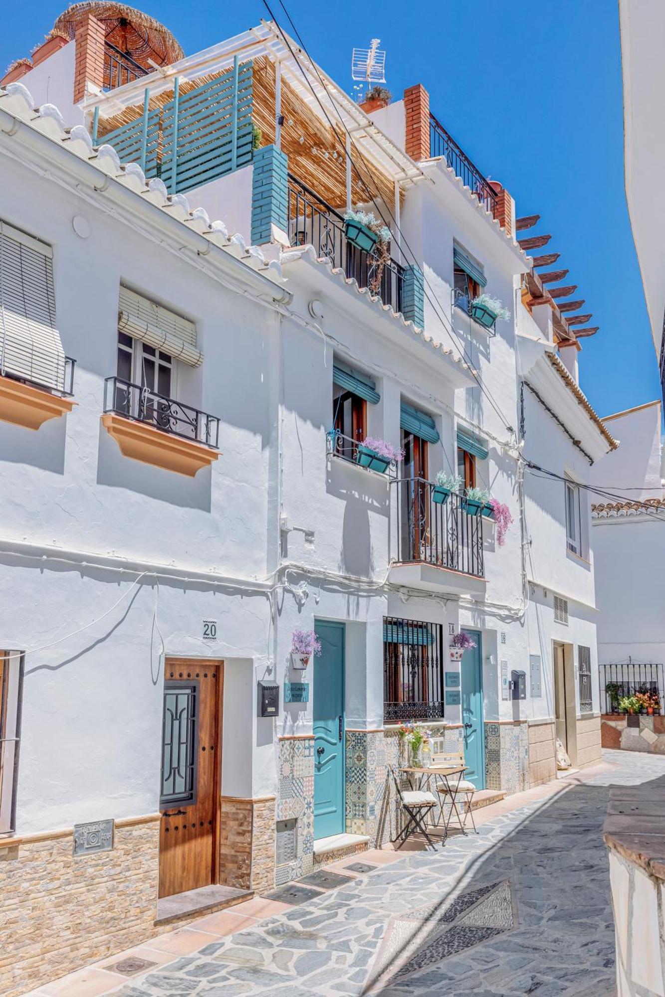 Casa De La Montana Apartments Sayalonga Ngoại thất bức ảnh