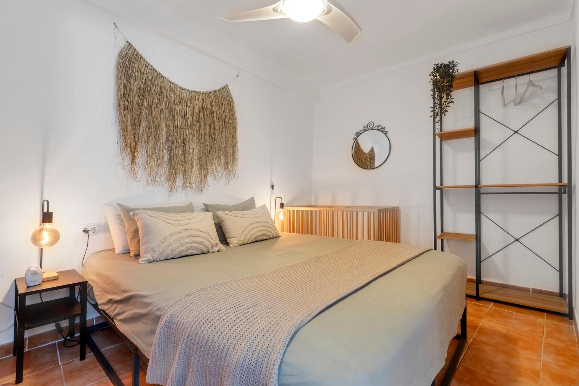 Casa De La Montana Apartments Sayalonga Ngoại thất bức ảnh